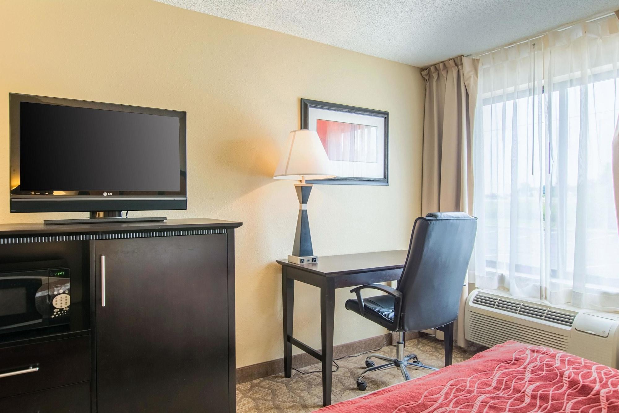 Comfort Inn Evansville East Exteriör bild
