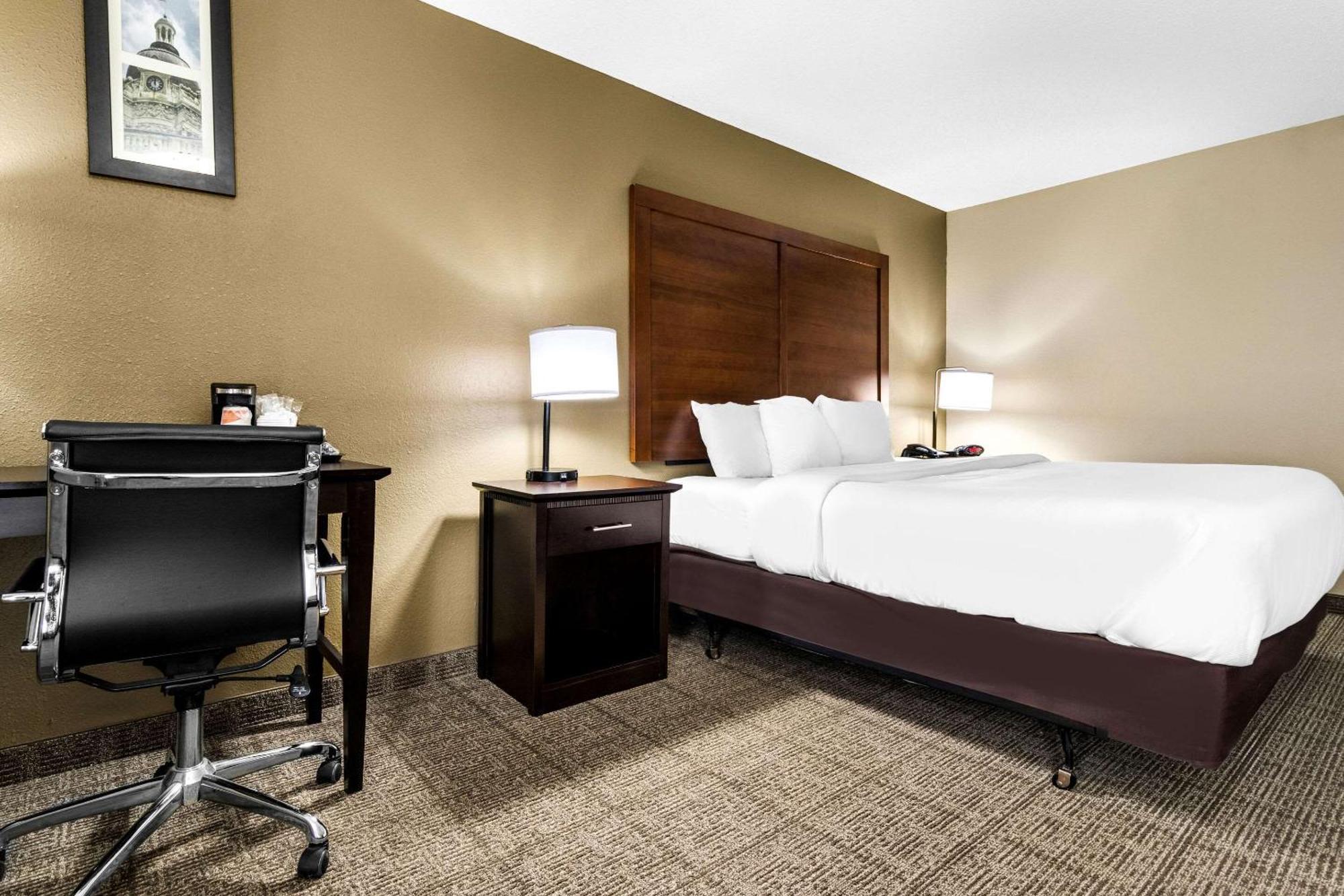 Comfort Inn Evansville East Exteriör bild