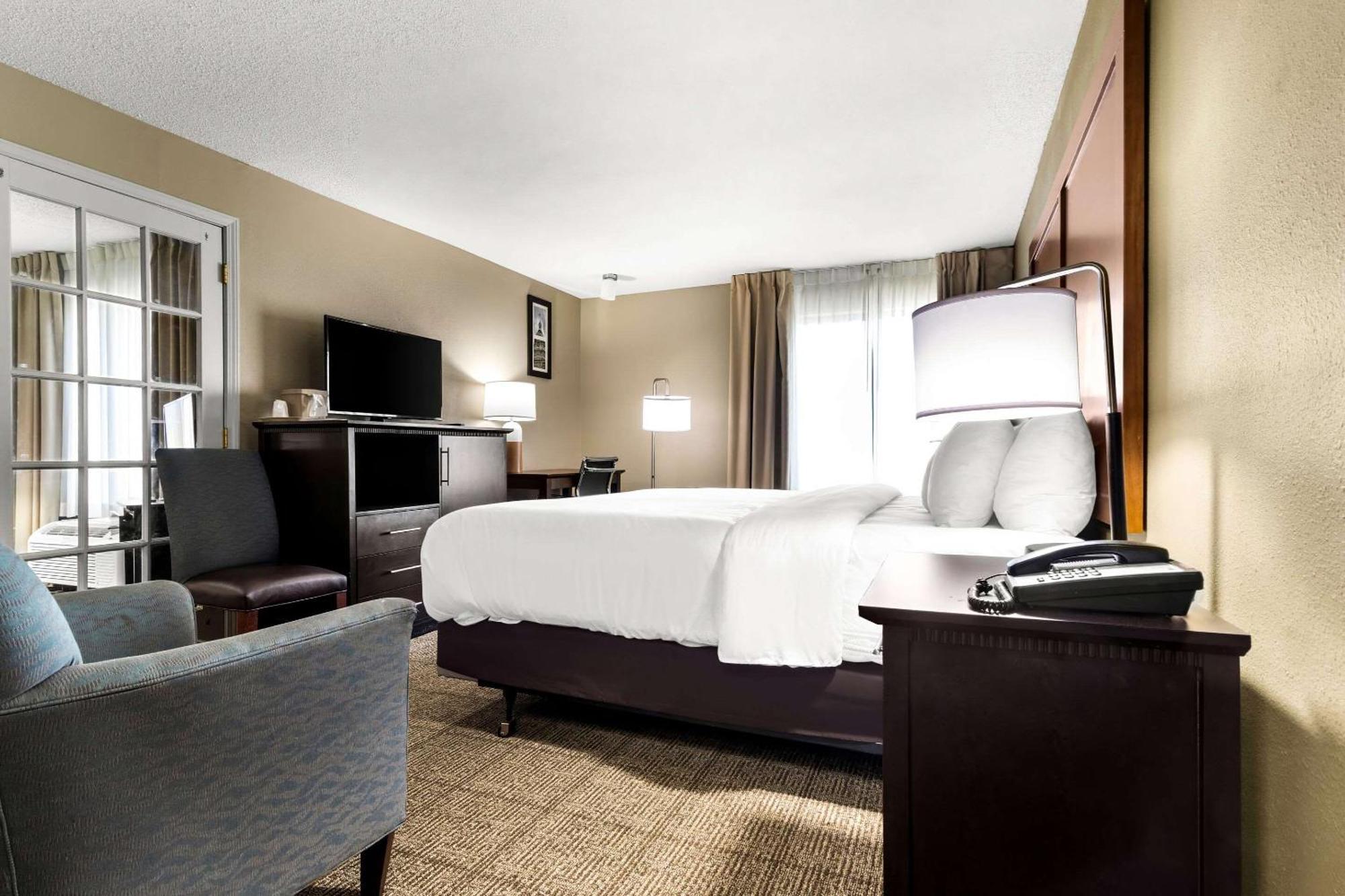 Comfort Inn Evansville East Exteriör bild